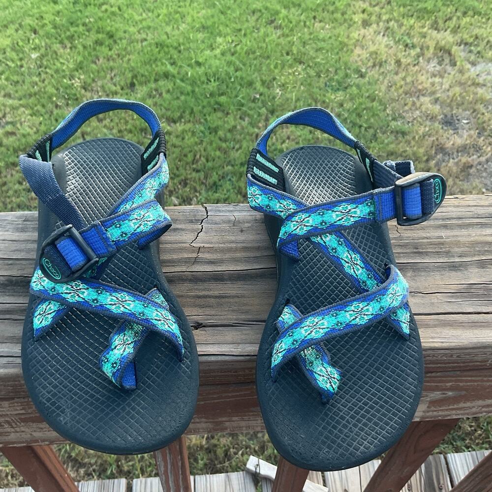 Chaco Z/Cloud X2 Womens 7 Sandals Blue Teal Geometric Strappy Toe Loop Outdoor